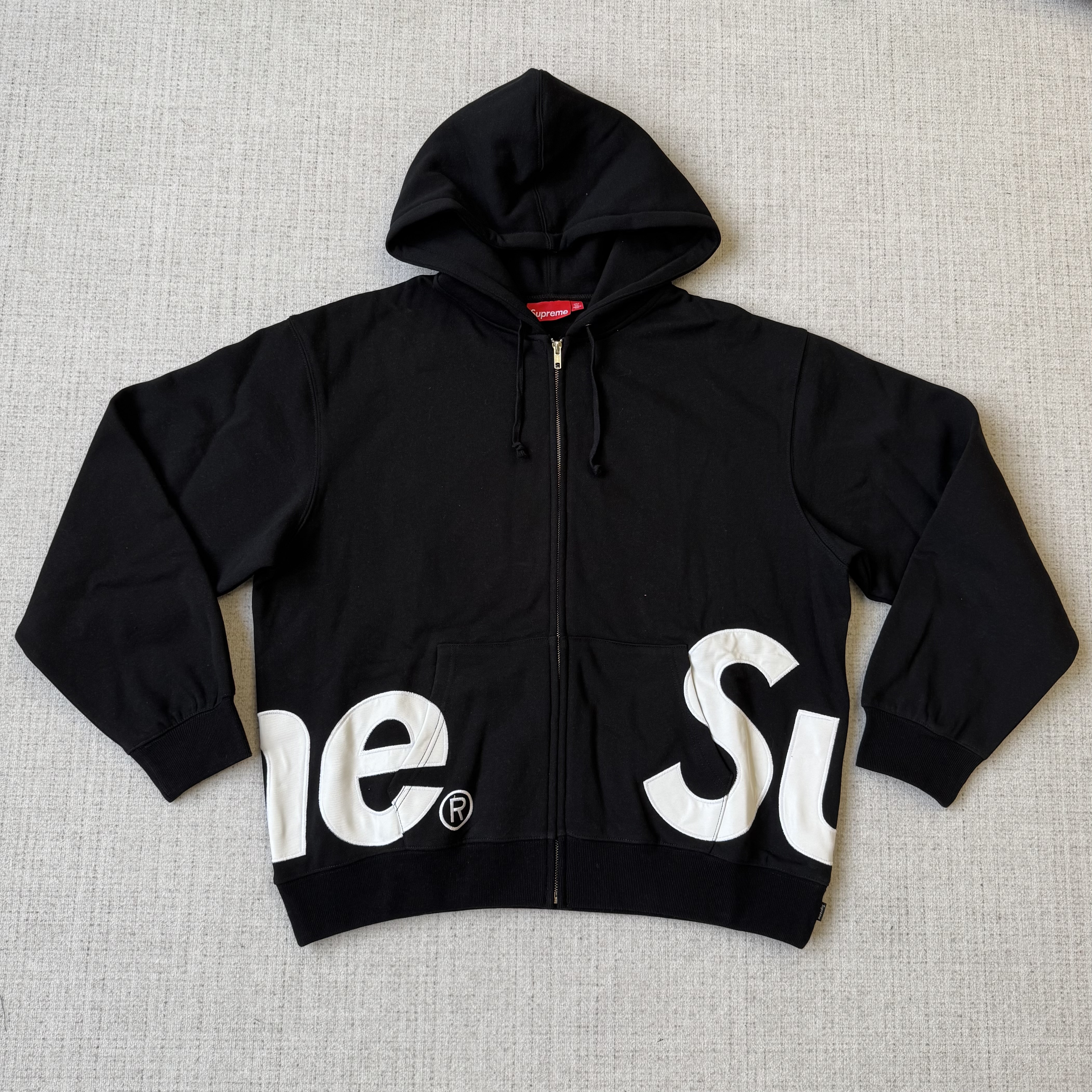 Sup logo hoodie black